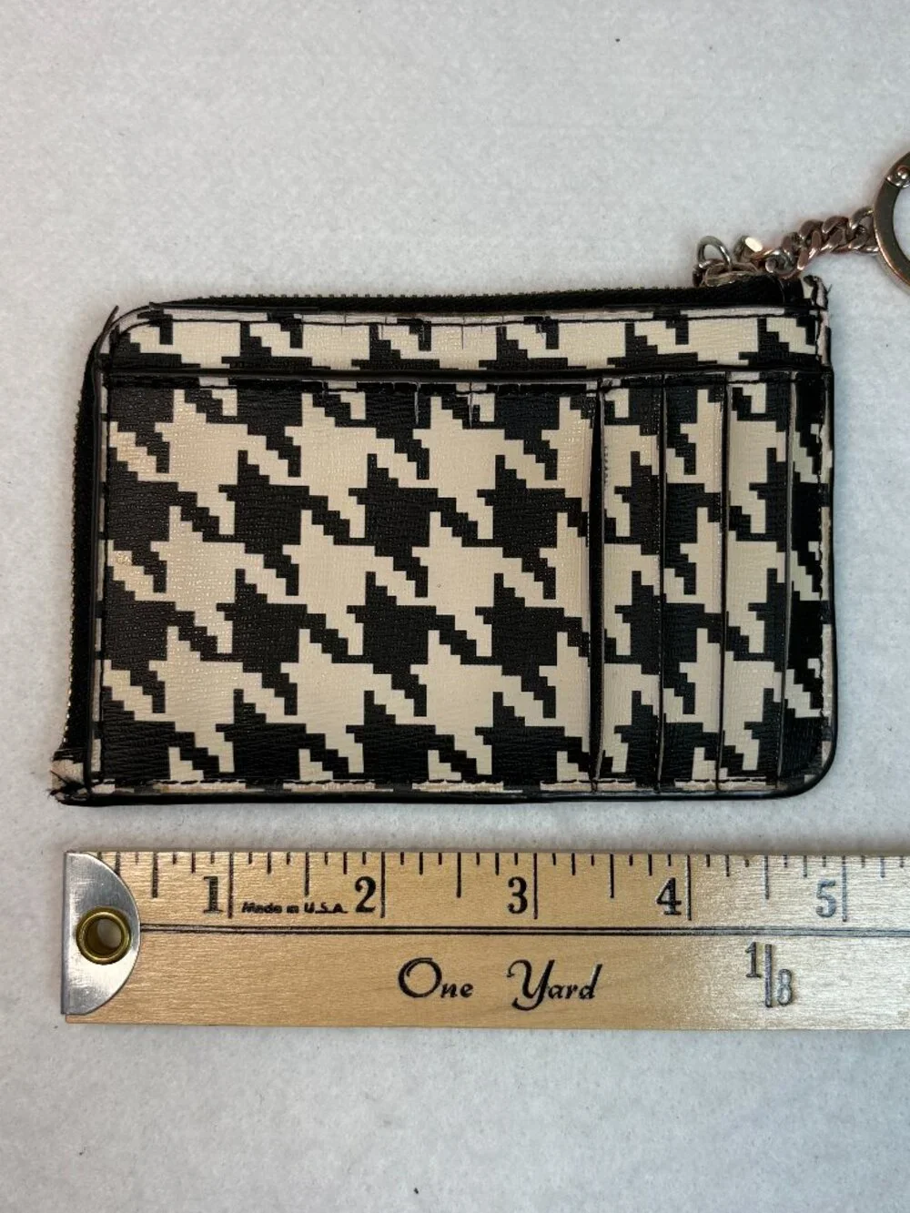 Kate Spade Darcy Houndstooth L-Zip Wallet Keychain Preppy Chic Retro Mod Classic
